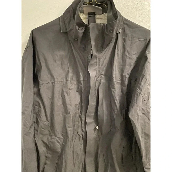 REI ELEMENTS RAIN WATERPROOF WINDBREAKER  - SIZE MEDIUM - GREAT CONDITION - Picture 4 of 9